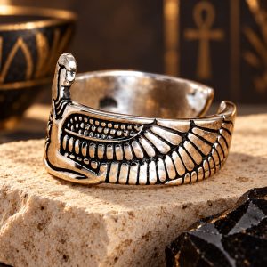 Bague Déesse Isis Argentée