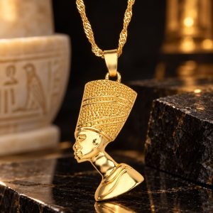 Collier Buste de Néfertiti Doré
