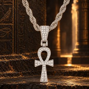 Pendentif Croix de Vie Argentée Strass